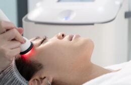 TRẢI NGHIỆM SKIN RENEW FRACTIONAL CO₂ TẠI CLARIA CLINIC – HÀNH TRÌNH LẤY LẠI SỰ TỰ TIN CHO LÀN DA